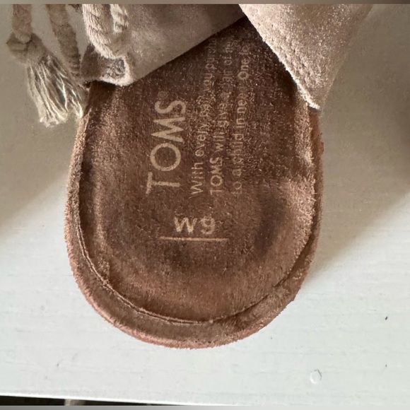 Toms Women’s Elba | Size 9 - Picture 6 of 8